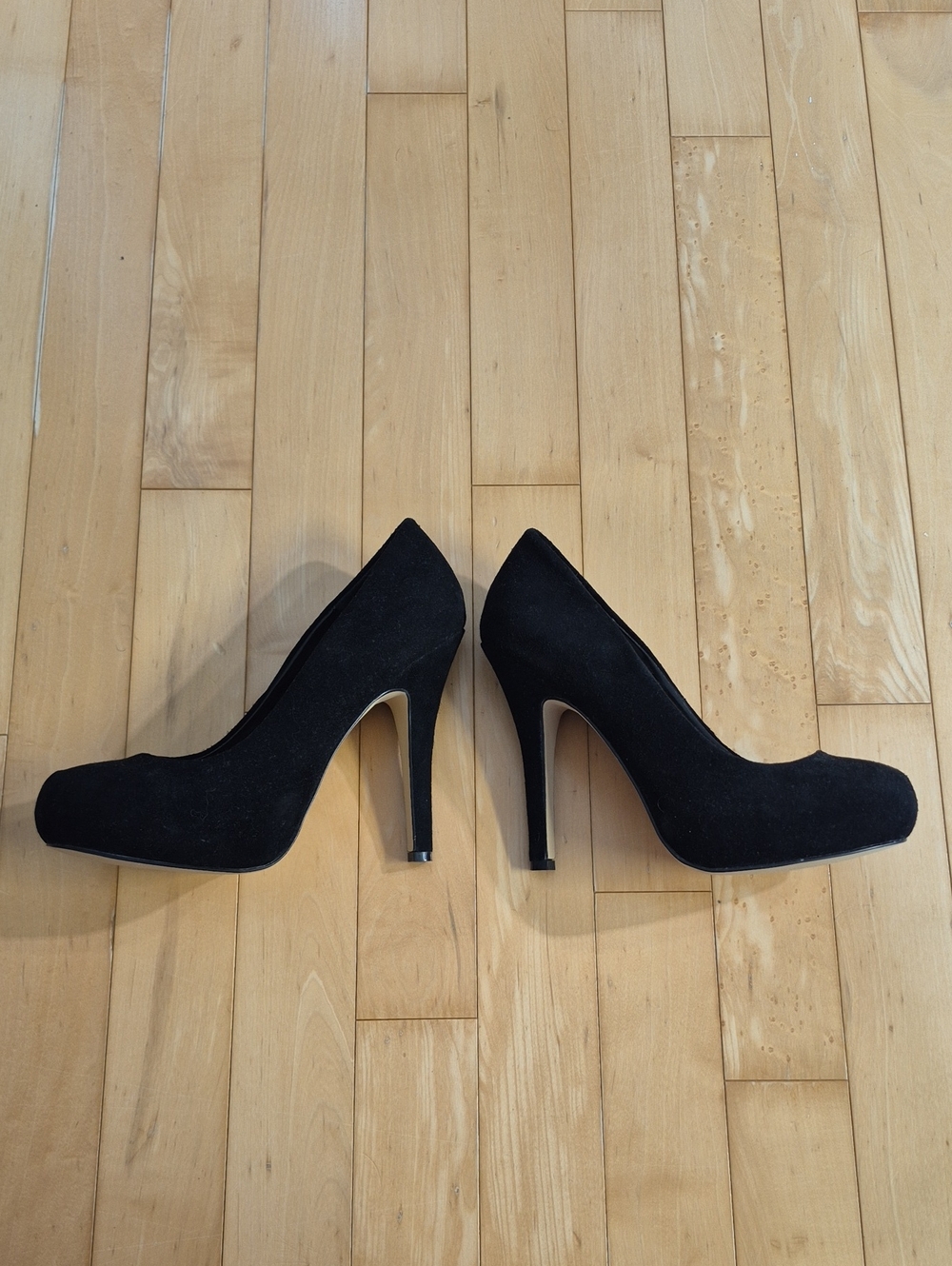 Brand new without box leather heels